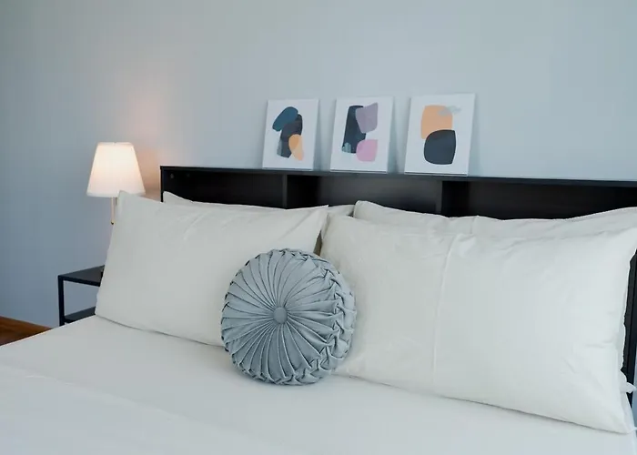 Apartamento Free Parking! Beautiful 2br In Central Makati Manila